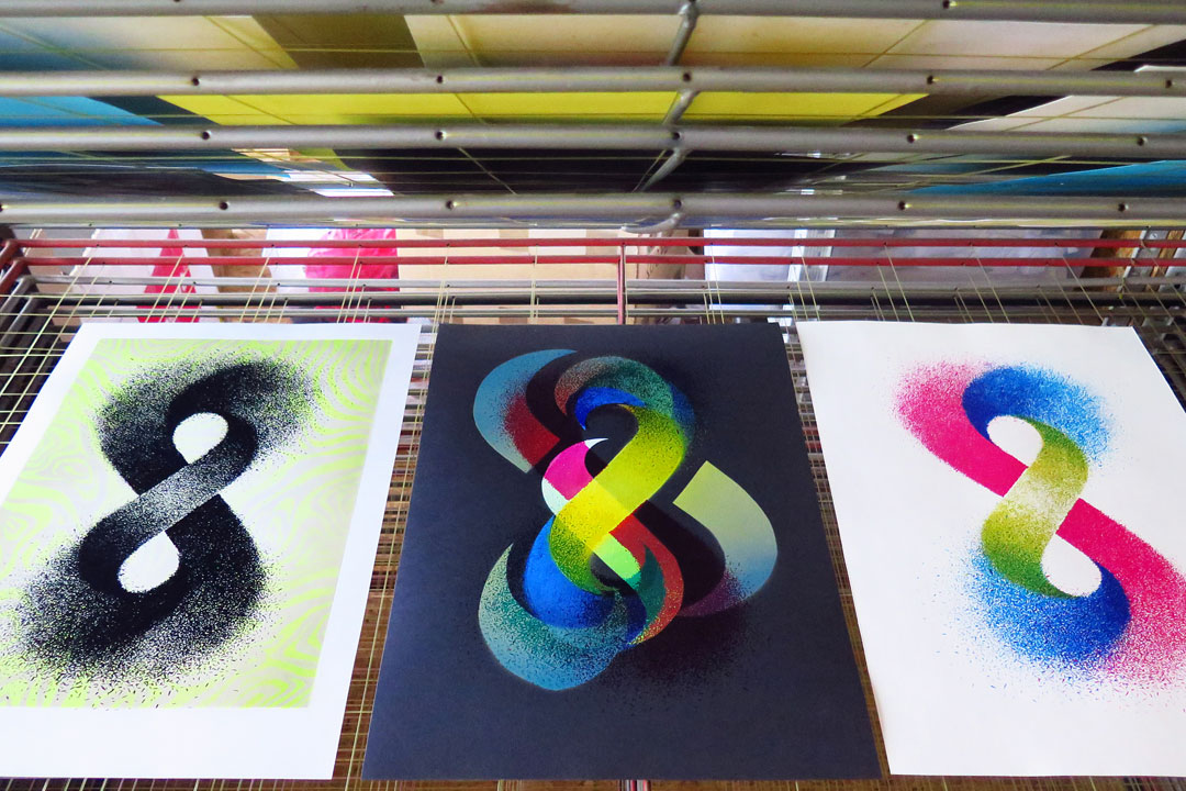 8 Infinity – combined technique /silkscreen, spray, acrylic/ on paper, 35x50 cm 
